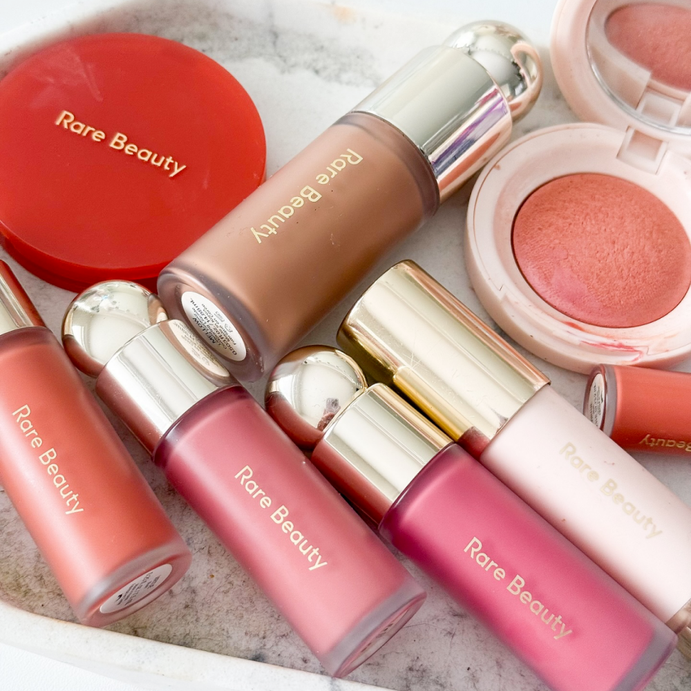 Rare Beauty Matte Lasting Blur - Rare Beauty Makeup Kit recensione e prezzo