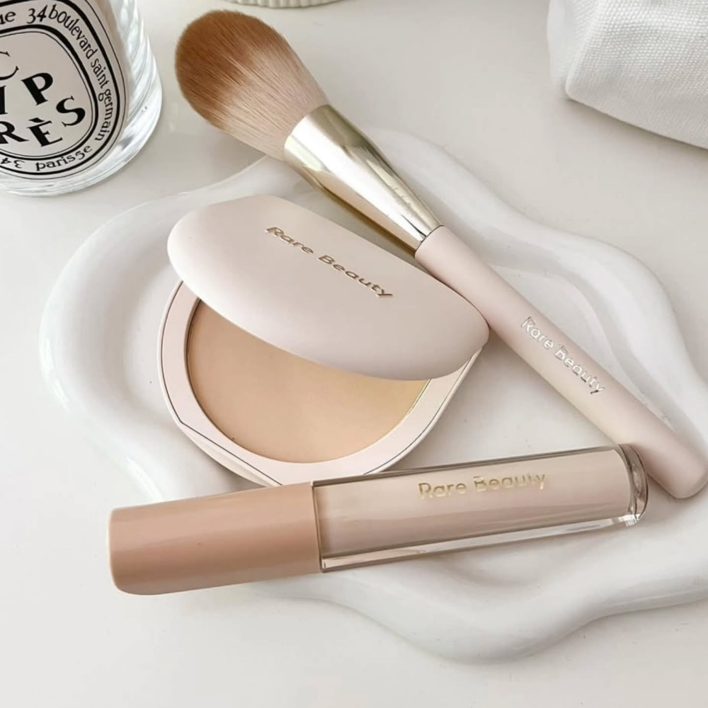 Rare Beauty True To Myself Tin - Rare Beauty Makeup Kit recensione e prezzo