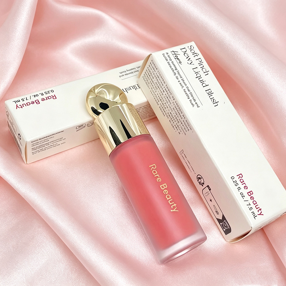 Rare Beauty Mild Touch Velvet  - Rare Beauty Makeup Kit recensione e prezzo